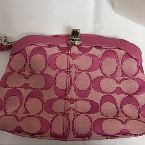 Coach Signature C Turnlock Pink Wristlet